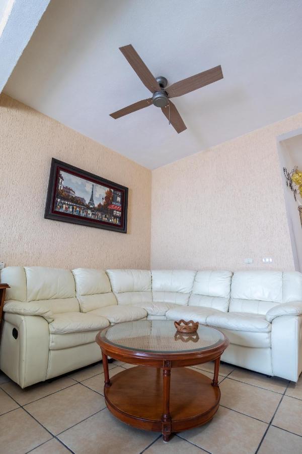 Hotel Casa Garatusa Yuriria Kültér fotó