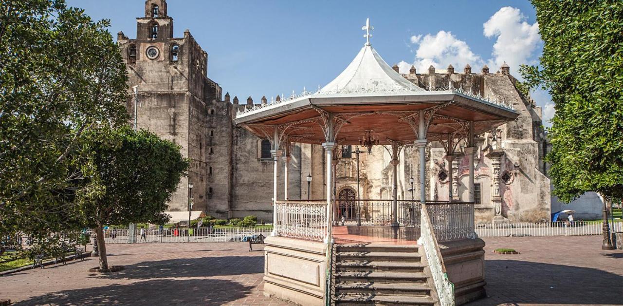 Hotel Casa Garatusa Yuriria Kültér fotó